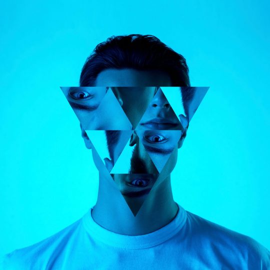 shutterstock_1947573049